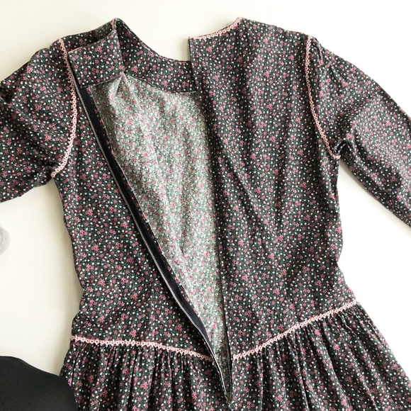 Handmade Prairie Long Dress Amish Mennonite Calico Print L/S Modest w Bonnet - Picture 9 of 11
